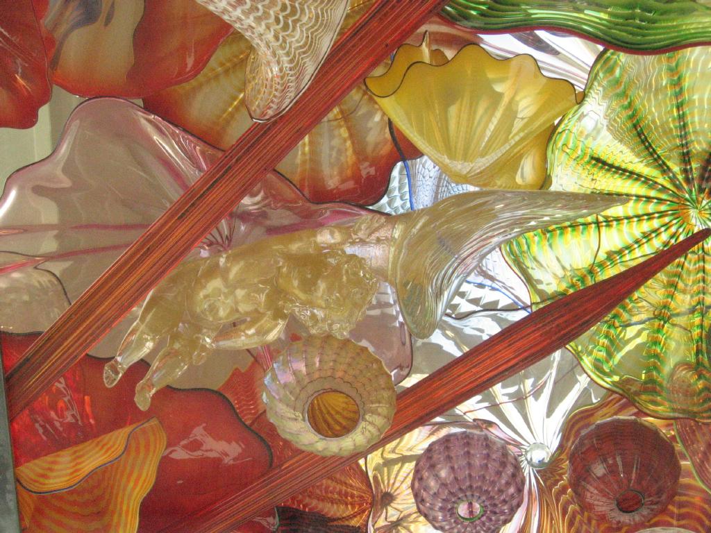 080928glassChihuly2