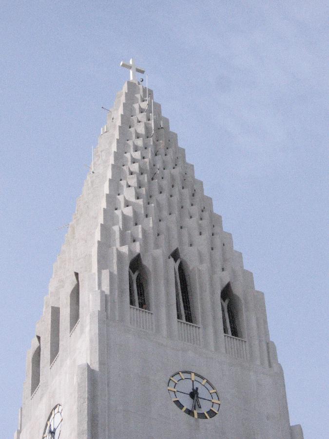 120608fTowerHallgrimskirkja