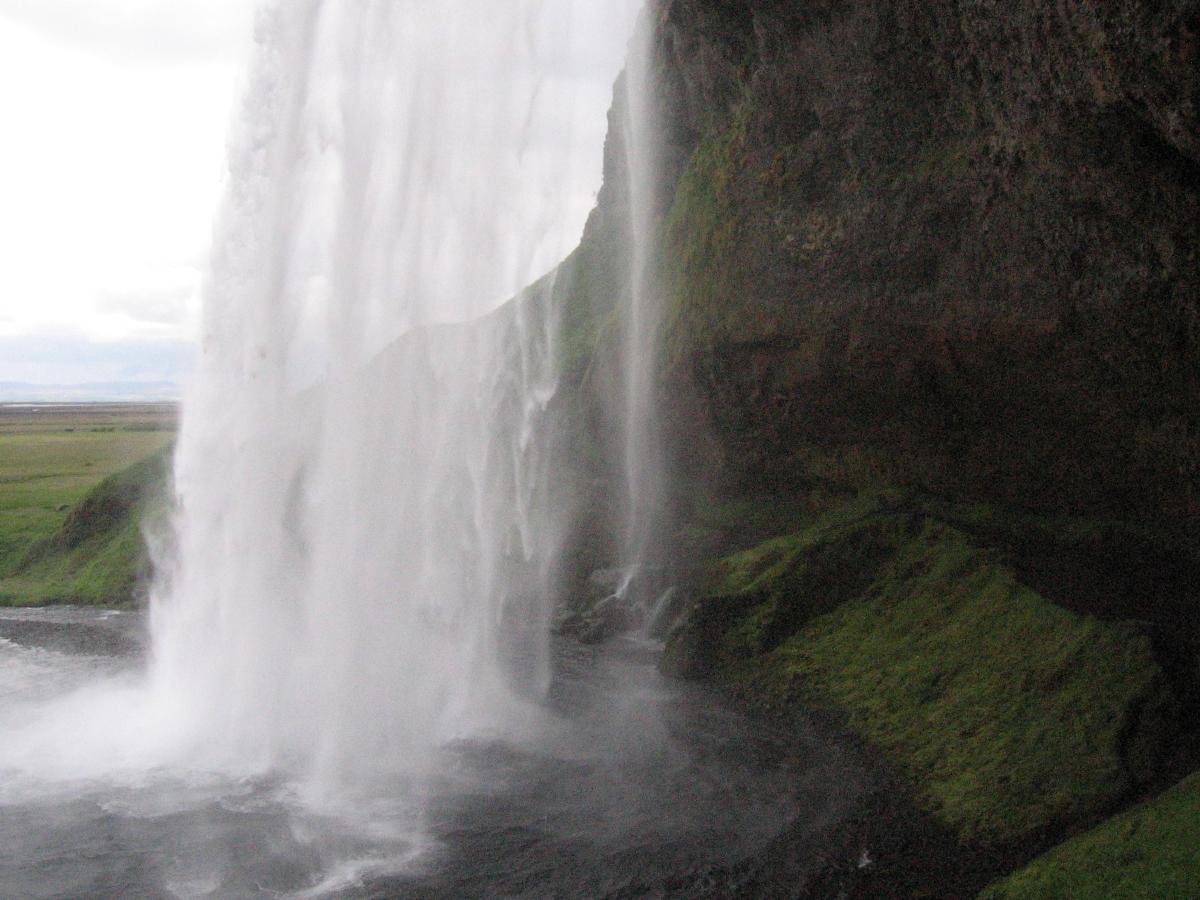 120613gSeljalandsfoss3