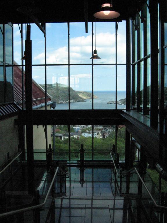 100809harbourRooms