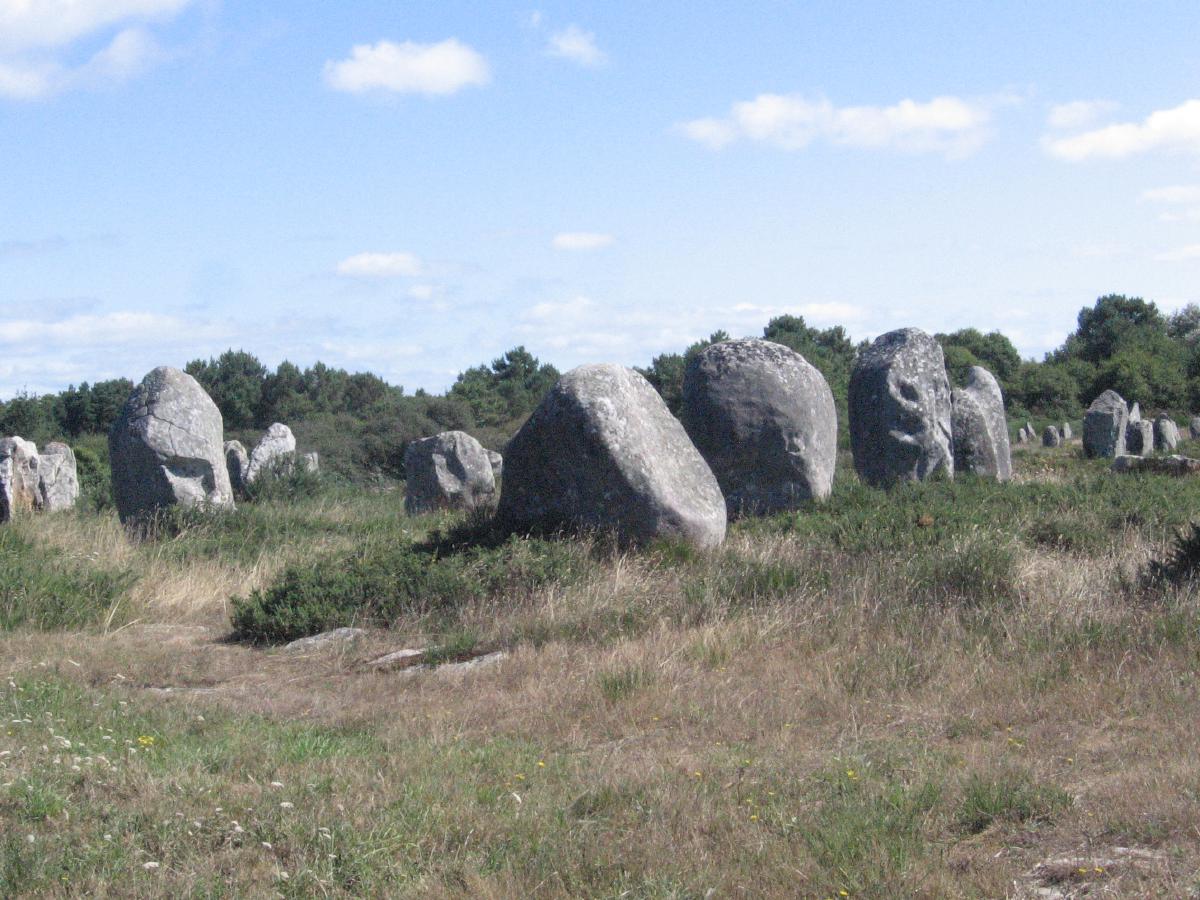 cna150806alignCarnac