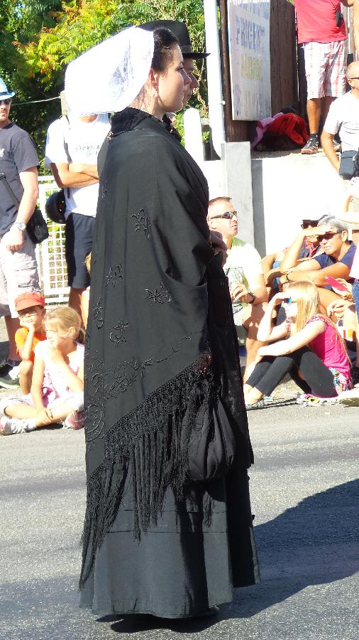 dif150809parade