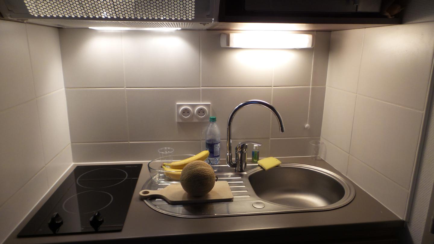 dzc150810kitchen