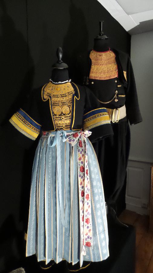 ebb150811broderie