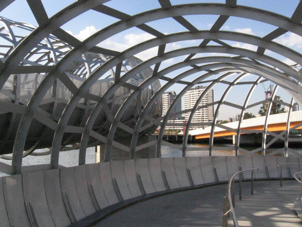 060223WebbBridgeDocklands