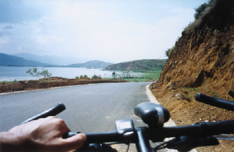 On the way back to Dali around Erhai lake