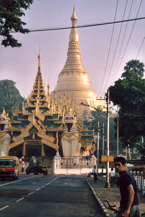 Shwedagon Paya, the most sacred buddhist site in Burma