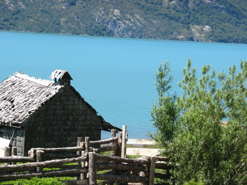 thebriliantbluegreenwatersoflakegeneralcarreraonethelargestinsouthamerica.jpg